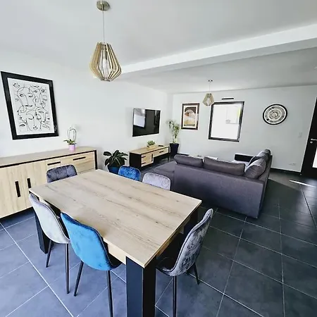 Droite Maison Individuelle 4 Et 1 Garage Feriehus *