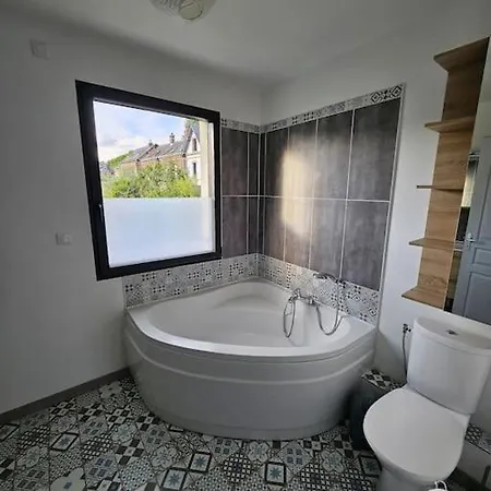 Droite Maison Individuelle 4 Et 1 Garage Holiday home *