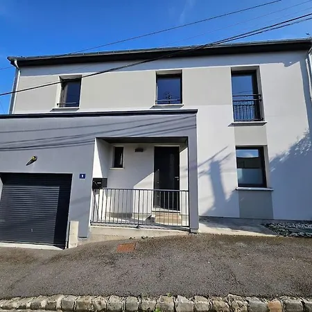 Holiday home Droite Maison Individuelle 4 Et 1 Garage Rouen